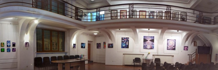 Expozitia "De la microcosmos la macrocosmos" de la Galeria Irecson