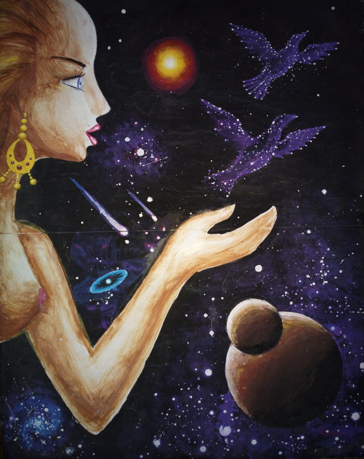 she-is-realising-the-star-birds-into-space